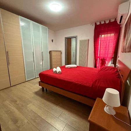 Caserma Guelfa - Casa Vacanza Chiarina San Benedetto del Tronto Eksteriør billede
