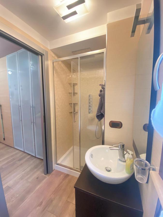 Caserma Guelfa - Casa Vacanza Chiarina San Benedetto del Tronto Eksteriør billede