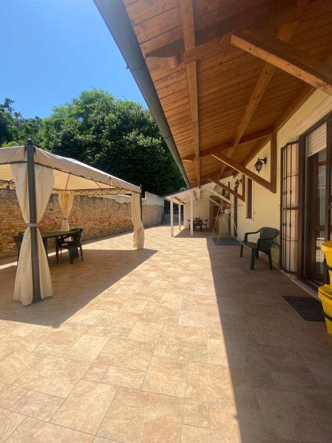 Caserma Guelfa - Casa Vacanza Chiarina San Benedetto del Tronto Eksteriør billede