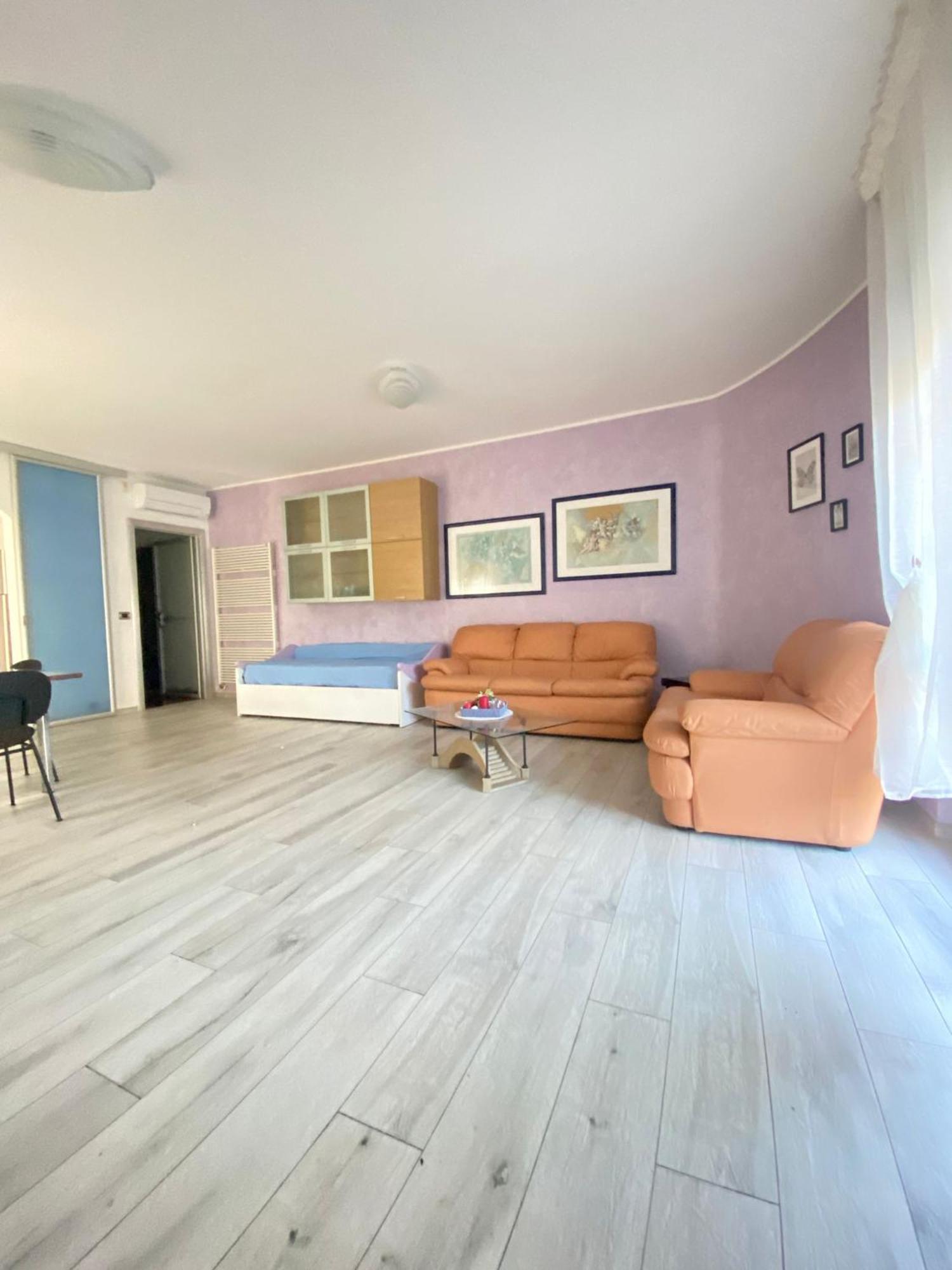 Caserma Guelfa - Casa Vacanza Chiarina San Benedetto del Tronto Eksteriør billede