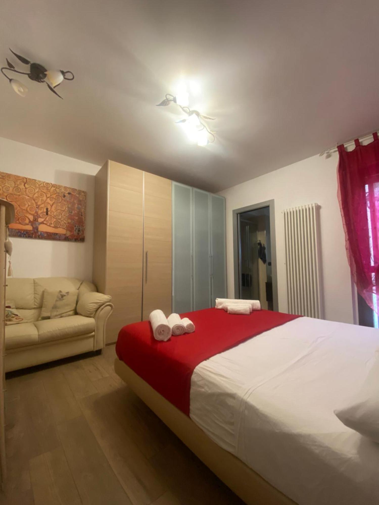 Caserma Guelfa - Casa Vacanza Chiarina San Benedetto del Tronto Eksteriør billede