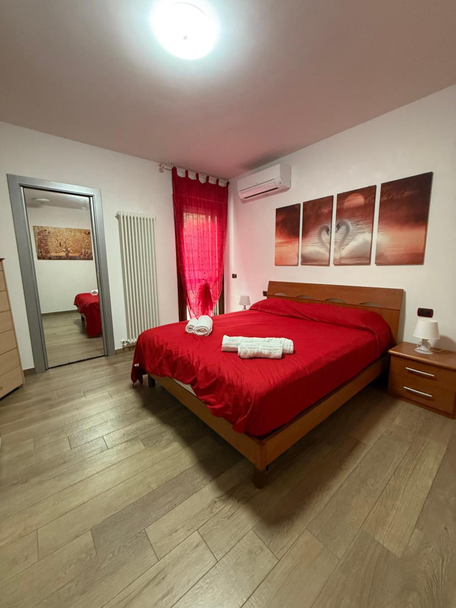 Caserma Guelfa - Casa Vacanza Chiarina San Benedetto del Tronto Eksteriør billede