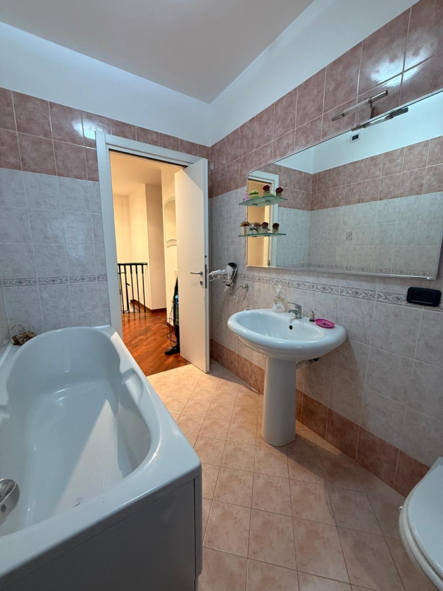Caserma Guelfa - Casa Vacanza Chiarina San Benedetto del Tronto Eksteriør billede
